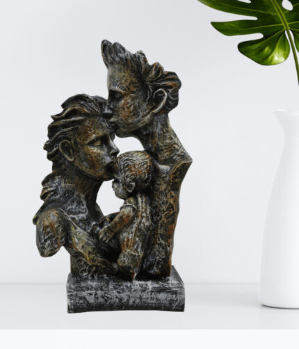 The Resin statue of the Divine Family Love