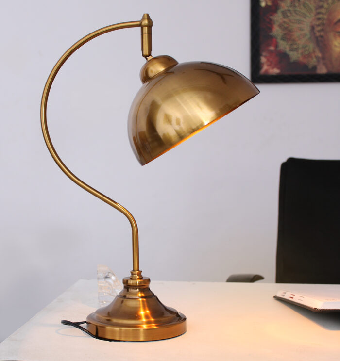 Antique Brass Golden Finish Table Lamp for Study