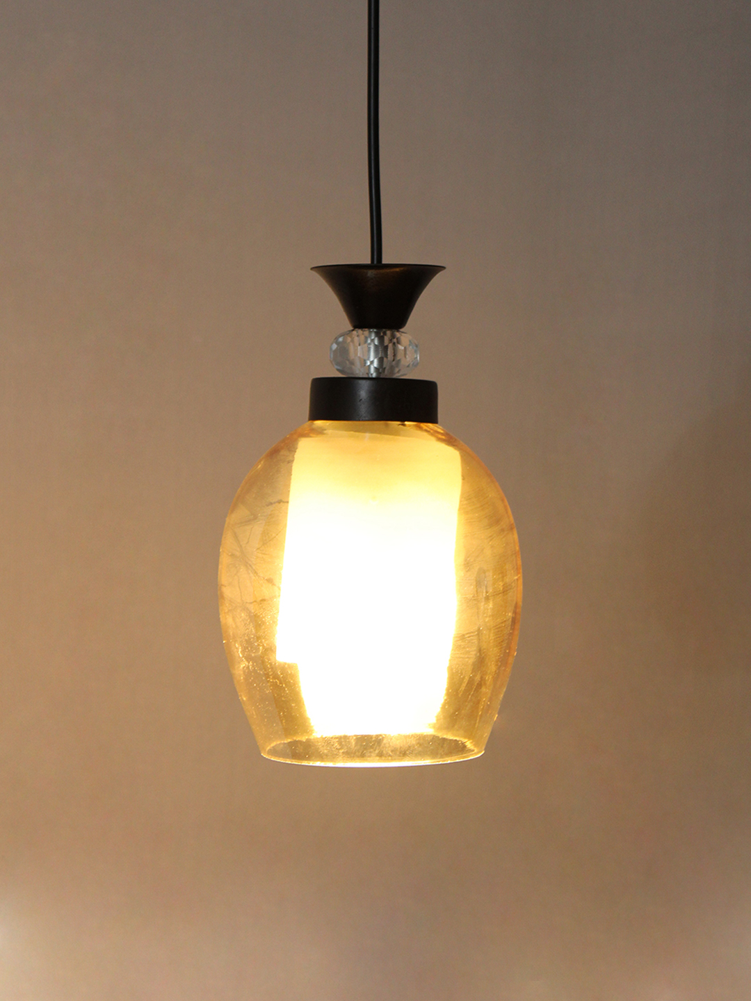 Modern Amber Glass Black Pendant Hanging Modern Amber Glass Black Pendant Hanging